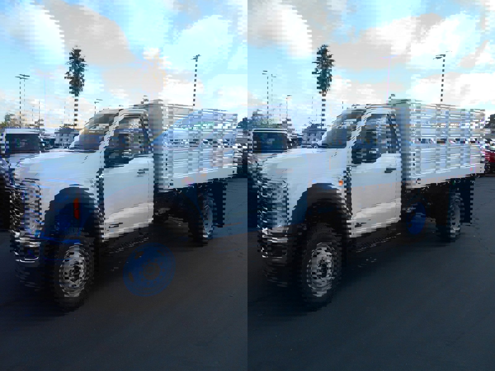 Used 2024 Ford F550 4x4 Regular Cab Super Duty image 1