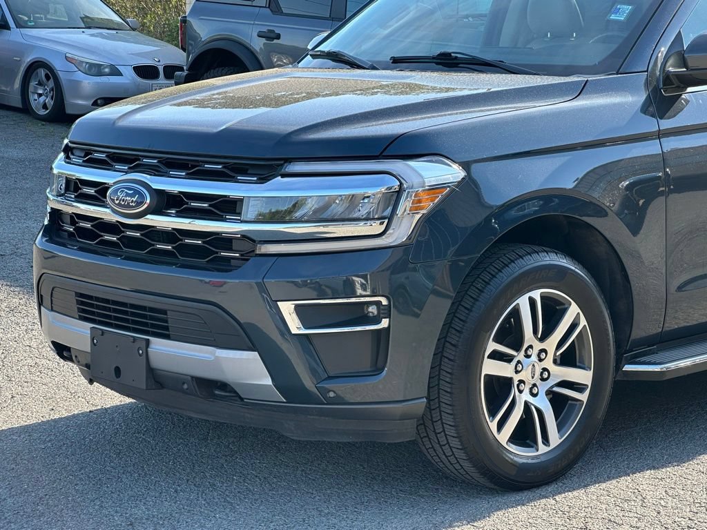 Used 2023 Ford Expedition Limited AWD/4WD image 37