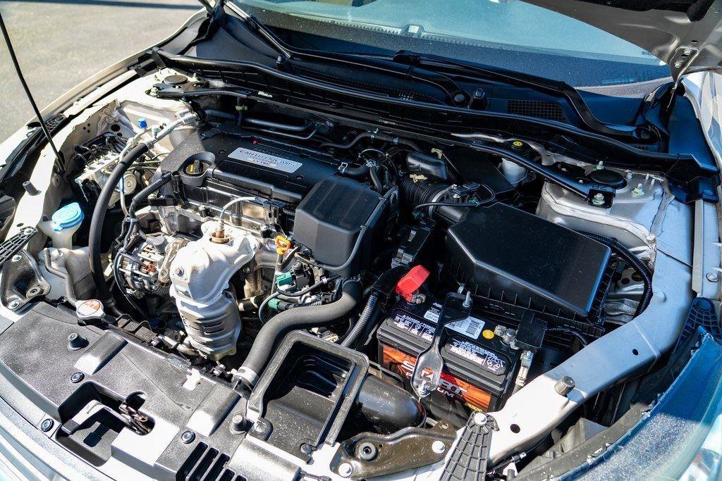 Used 2015 Honda Accord EX-L image 32