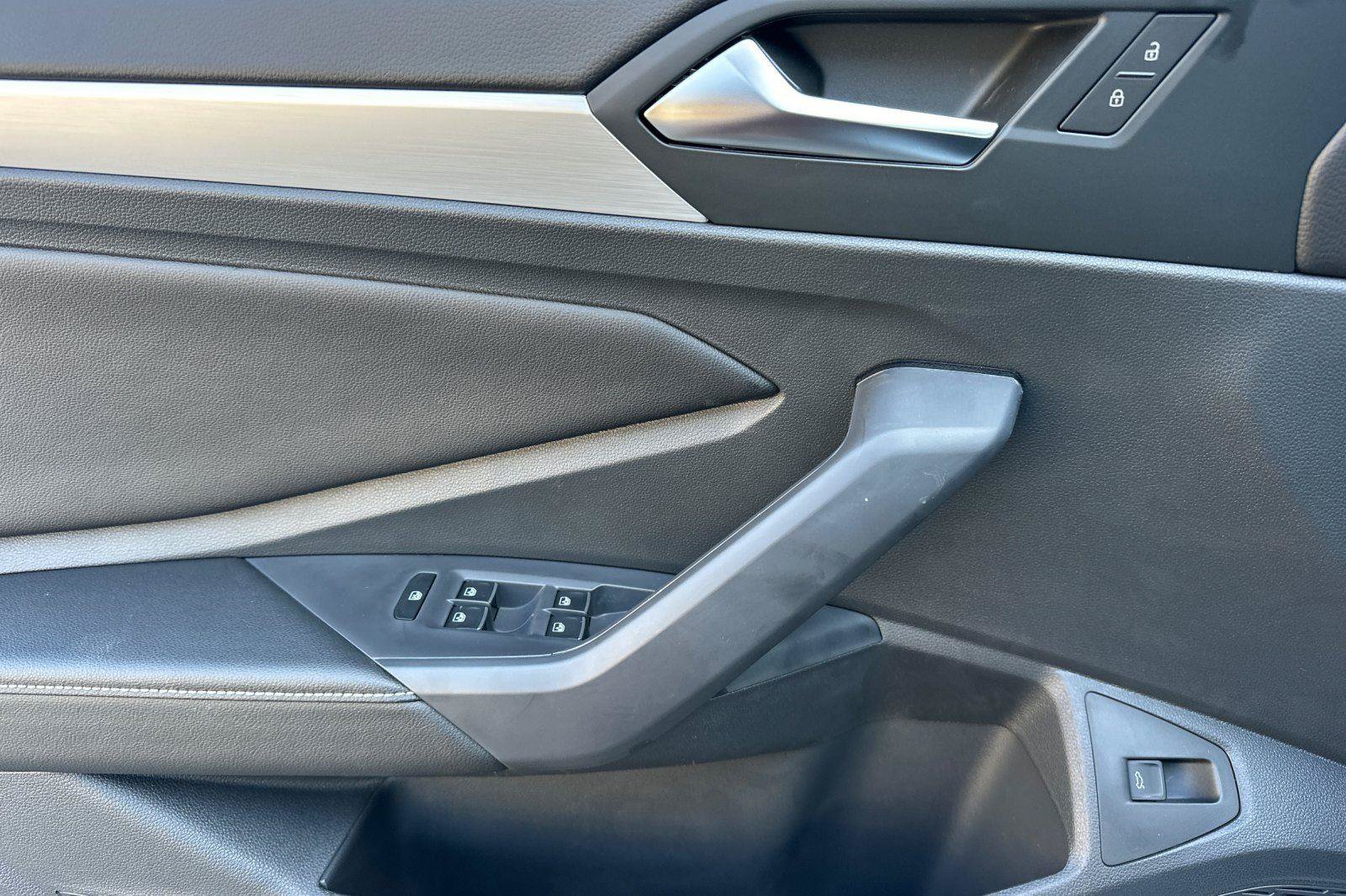 New 2026 Volkswagen Jetta Sport FWD image 10