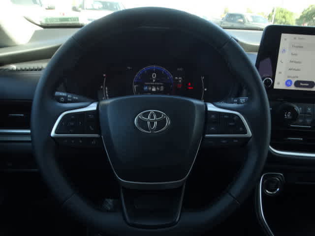 Used 2025 Toyota Grand Highlander FWD image 24