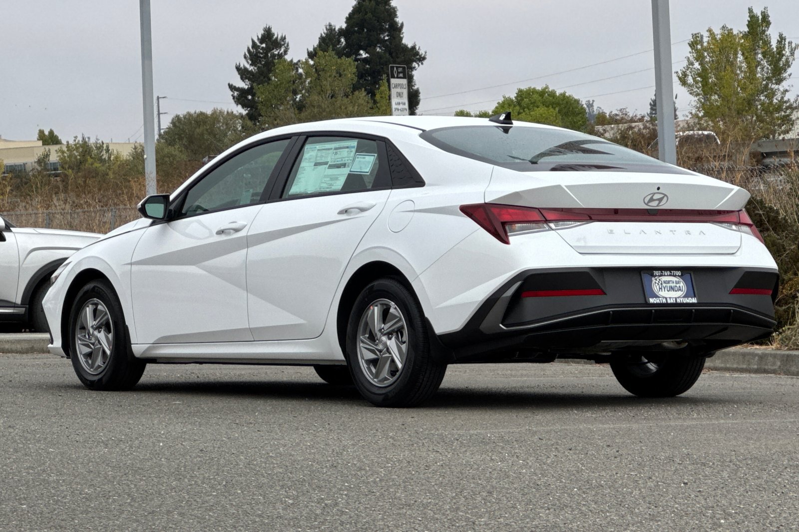 New 2026 Hyundai Elantra SE FWD image 6