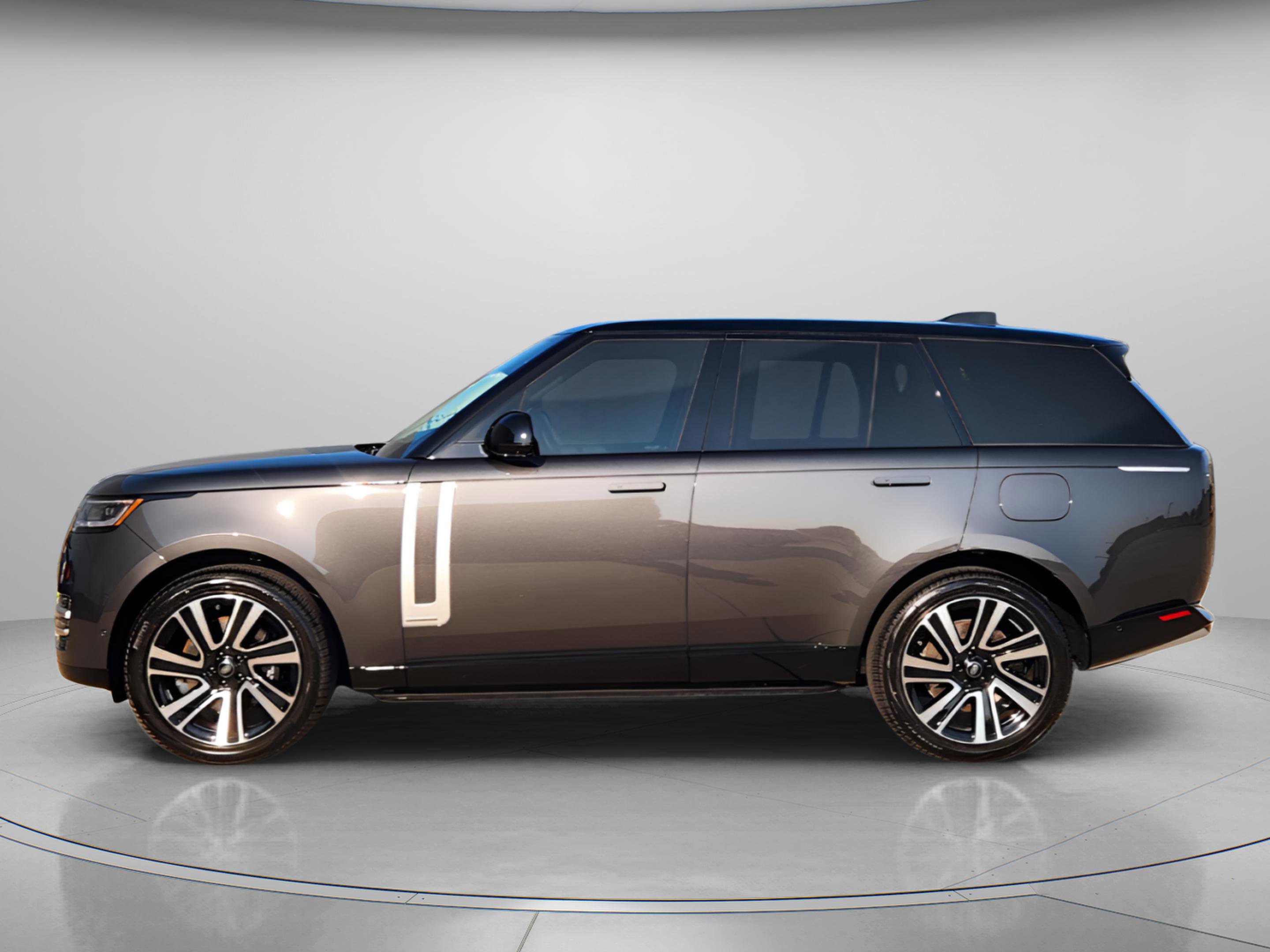 New 2025 Land Rover Range Rover Autobiography AWD/4WD image 2