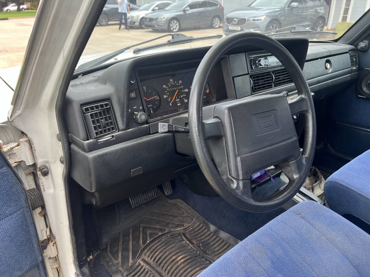 Used 1991 Volvo 240 Sedan RWD image 33