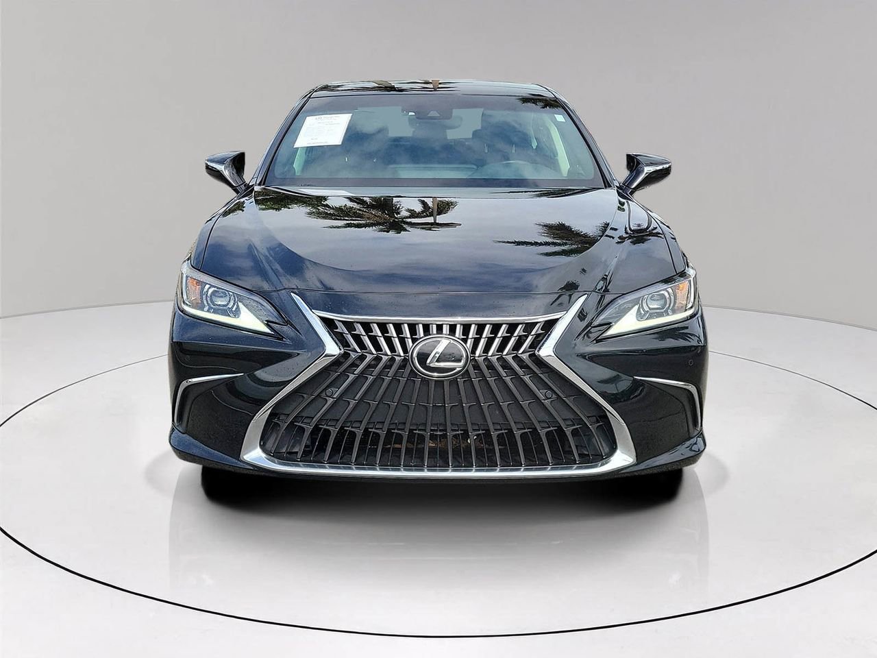 Used 2022 Lexus ES 350 w/ Premium Package FWD image 2
