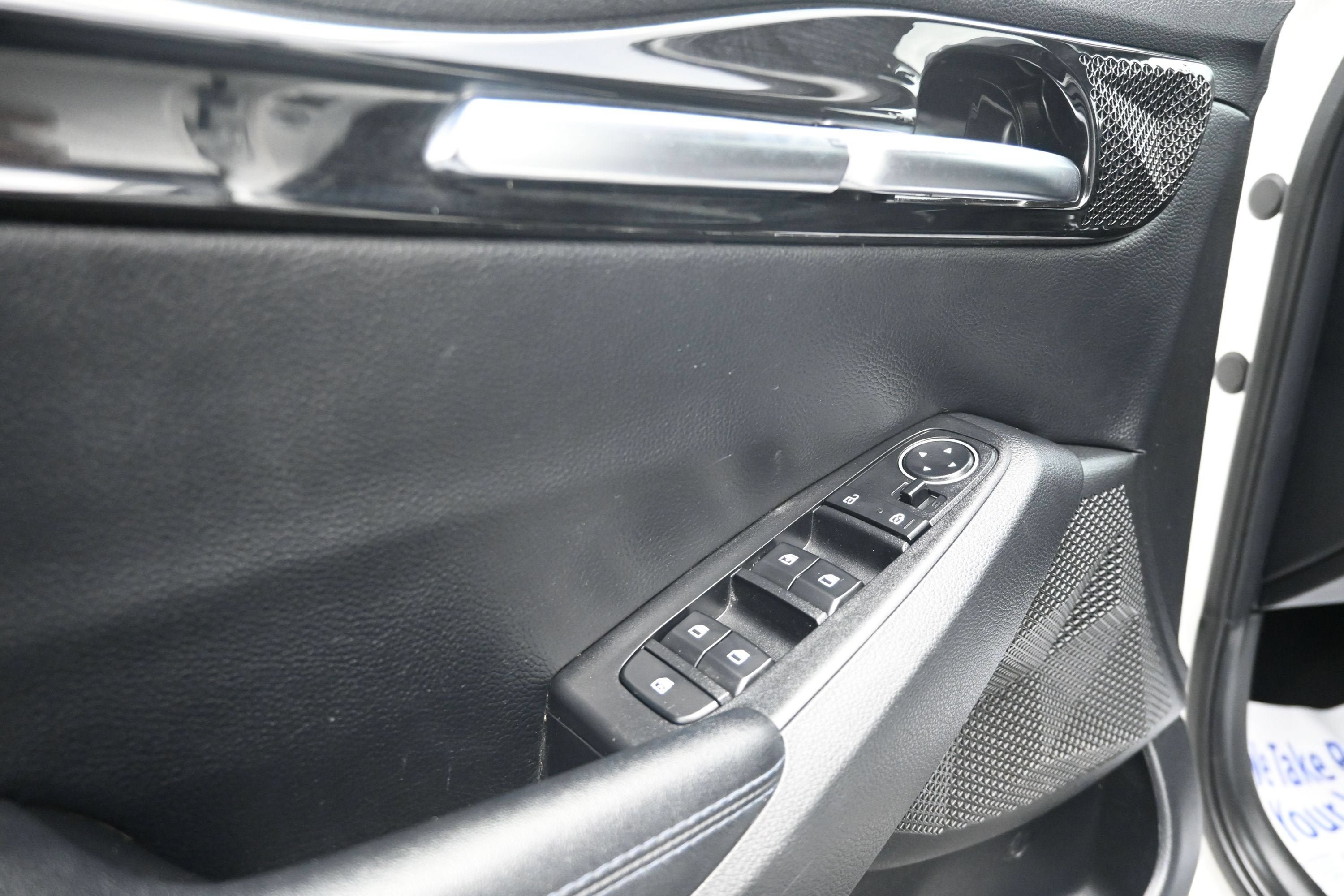 Used 2023 Kia Seltos S w/ Navigation Package FWD image 26