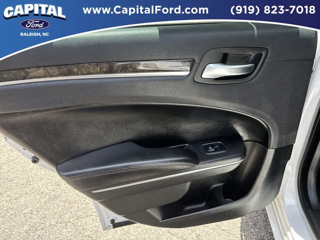 Used 2018 Chrysler 300 Limited w/ Safetytec Plus Group AWD/4WD image 17