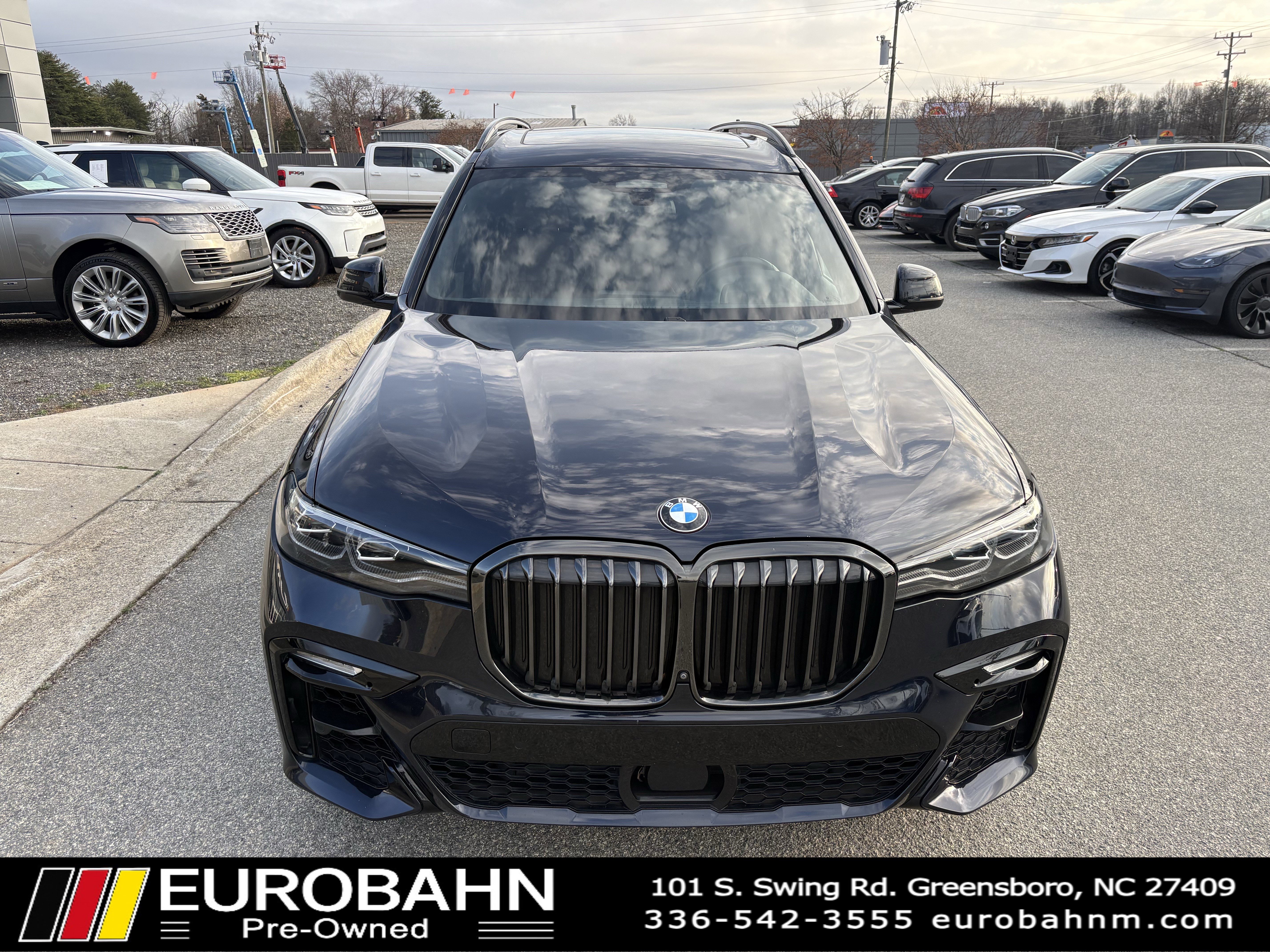 Used 2022 BMW X7 xDrive40i w/ M Sport Package image 28