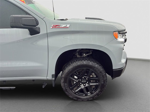 Used 2024 Chevrolet Silverado 1500 LT Trail Boss w/ Convenience Package II image 11