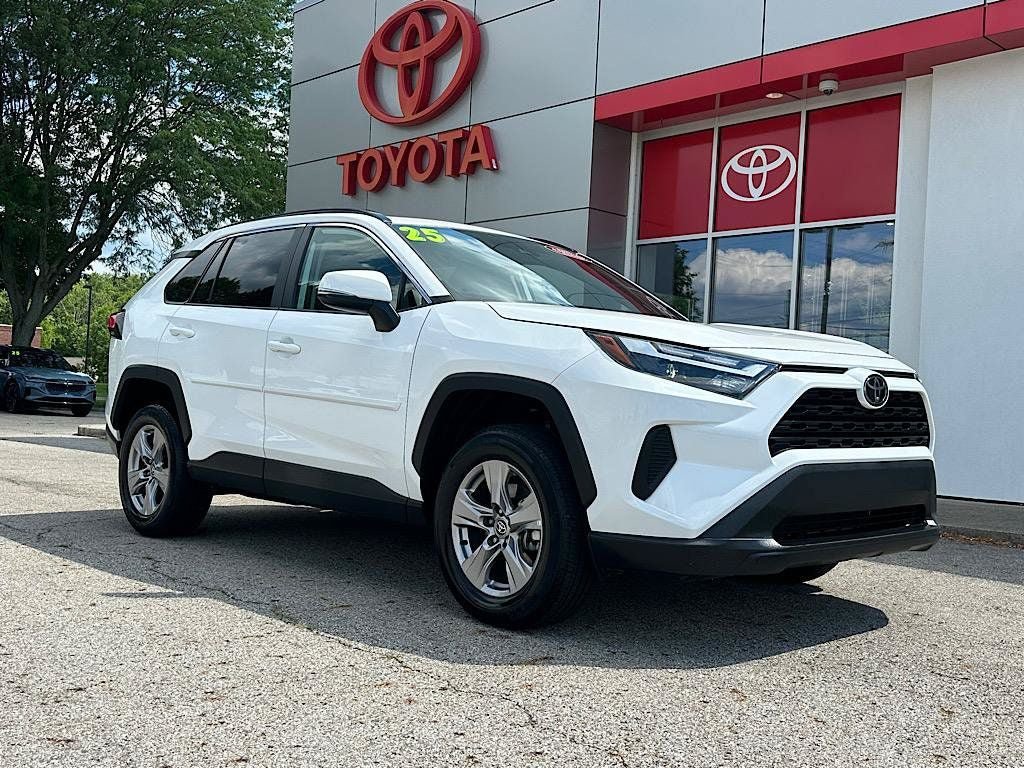 Certified 2025 Toyota RAV4 XLE w/ Convenience Package AWD/4WD image 8