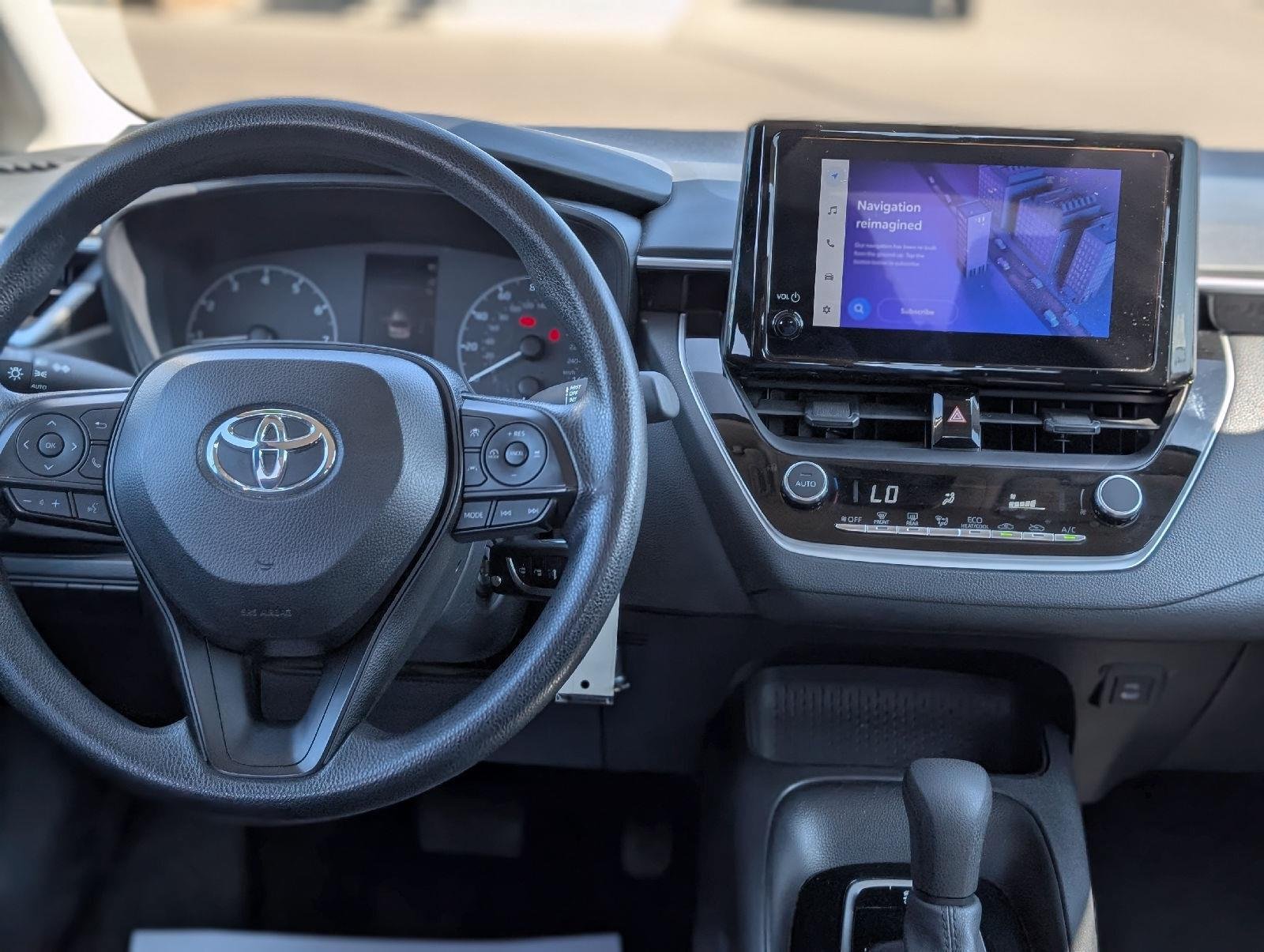 Used 2024 Toyota Corolla LE FWD image 11