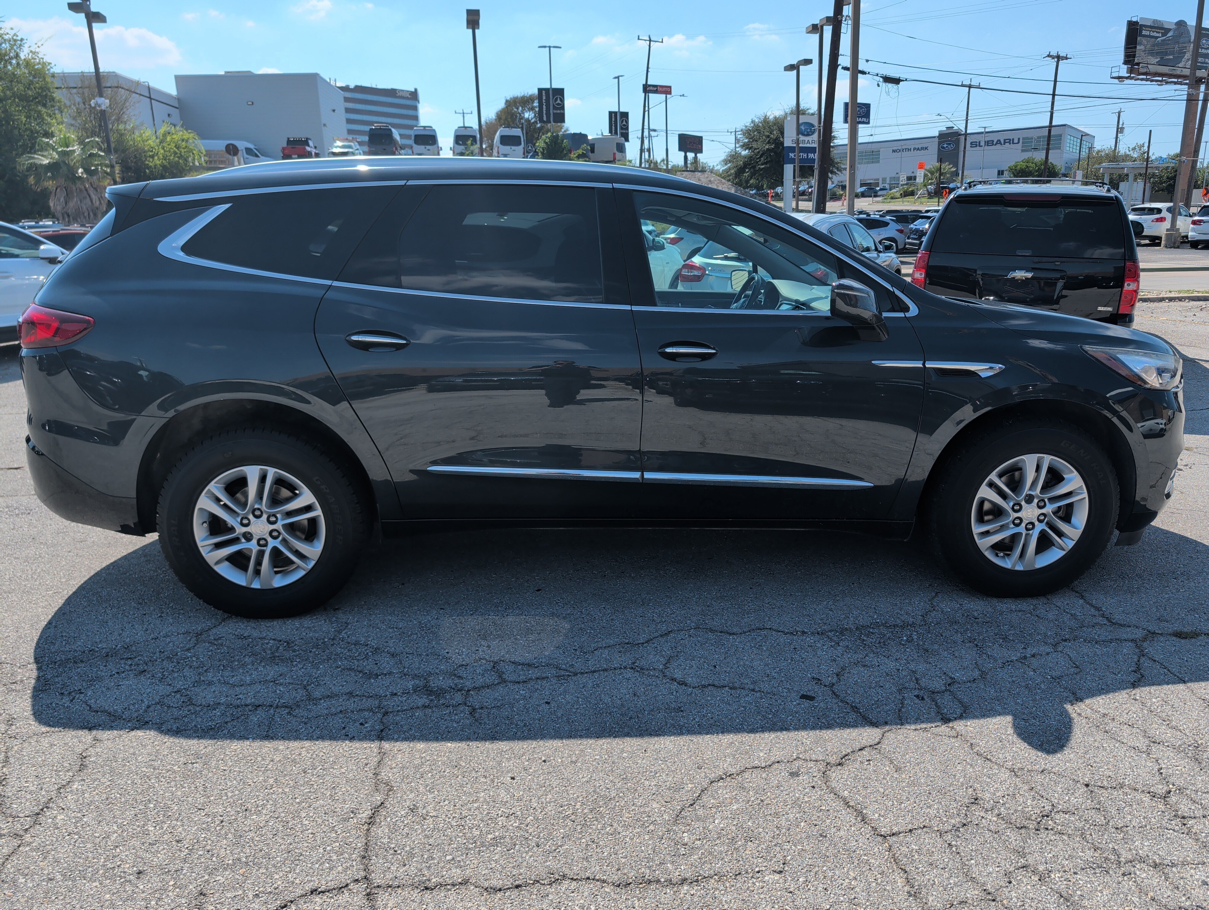 Used 2019 Buick Enclave Essence FWD image 20