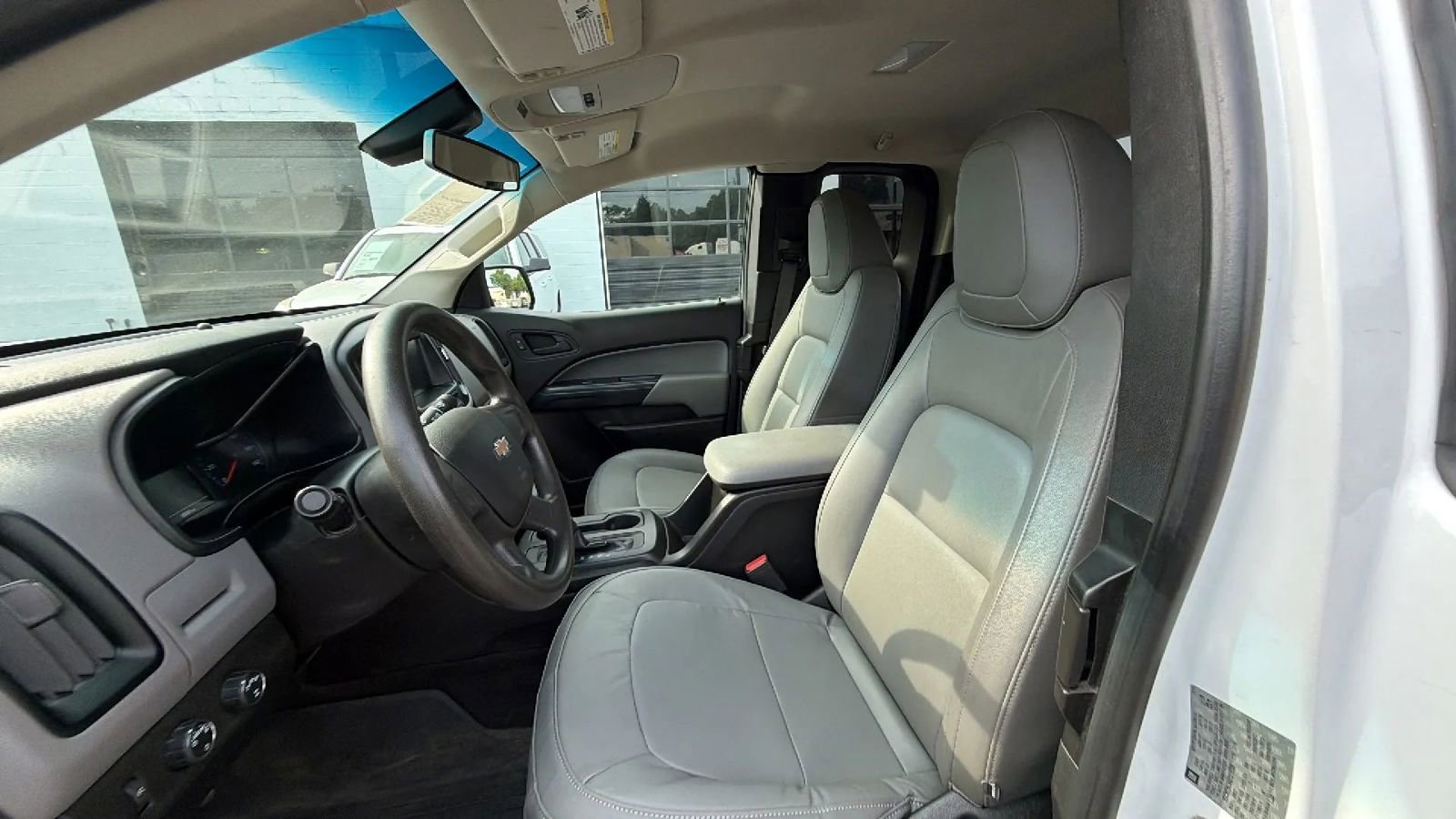 Used 2018 Chevrolet Colorado W/T AWD/4WD image 18