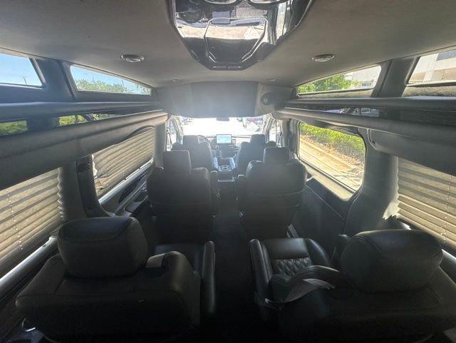 Used 2024 Ford Transit 150 Low Roof AWD image 7