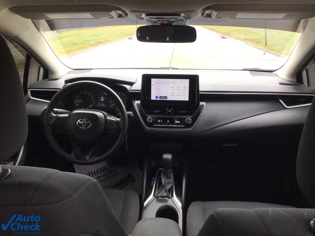Used 2024 Toyota Corolla LE image 15