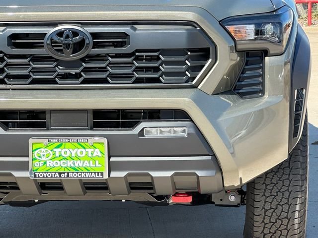 New 2026 Toyota Tacoma TRD Off-Road w/ TRD Off Road Premium Package AWD/4WD image 6