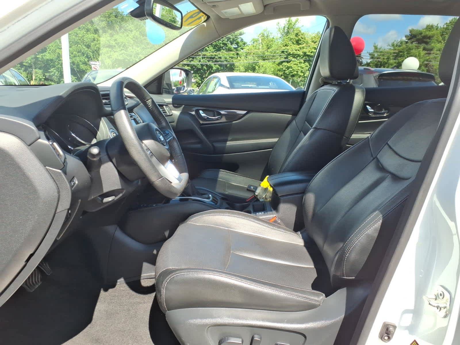 Certified 2019 Nissan Rogue SL w/ Premium Package AWD/4WD image 11