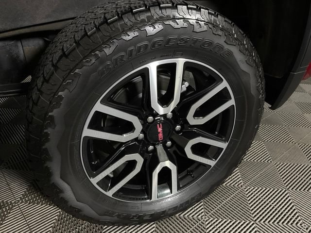 Used 2025 GMC Sierra 1500 AT4 w/ AT4 Premium Package AWD/4WD image 46