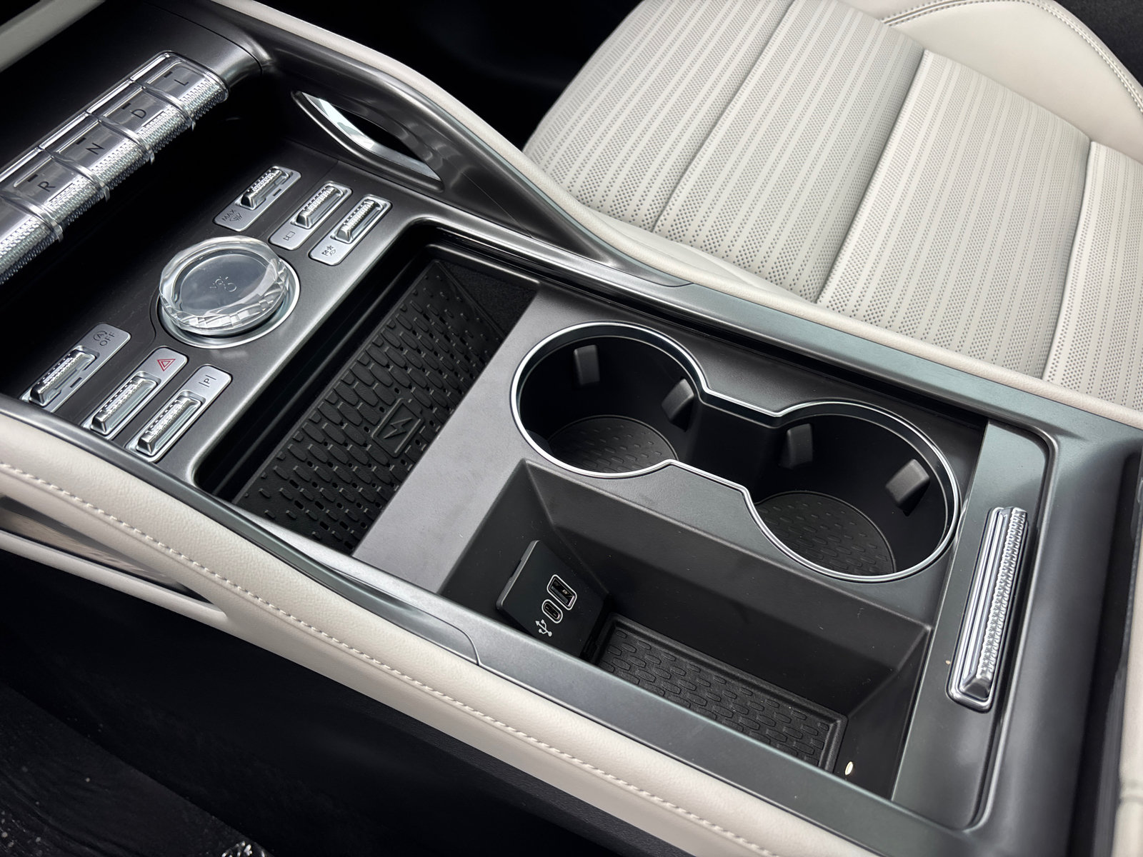New 2026 Lincoln Nautilus Reserve AWD/4WD image 24