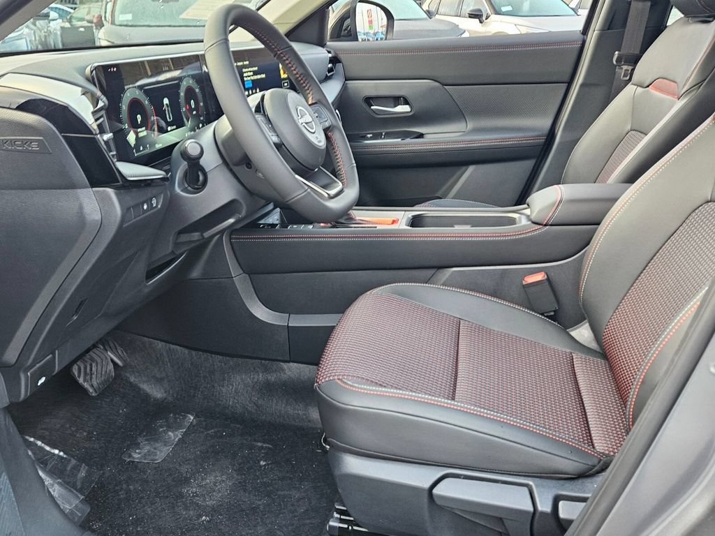 New 2026 Nissan Kicks SR FWD image 3