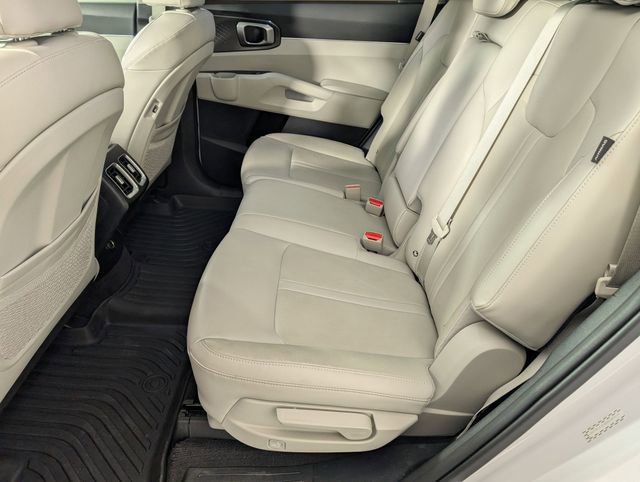Used 2025 Kia Sorento S w/ Panoramic Sunroof Package image 27