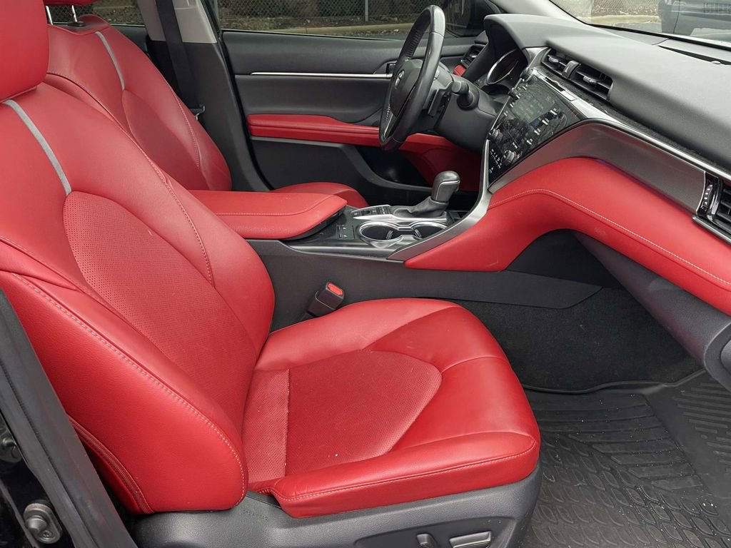 Used 2020 Toyota Camry XSE image 48