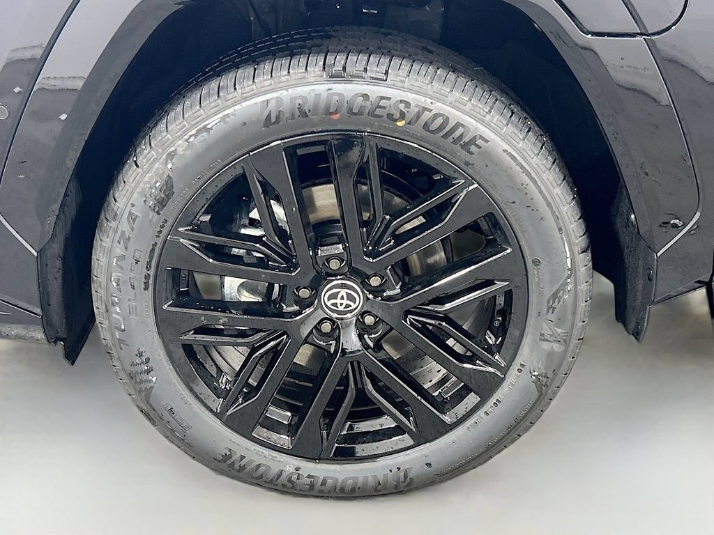 New 2026 Toyota RAV4 XSE AWD/4WD image 31