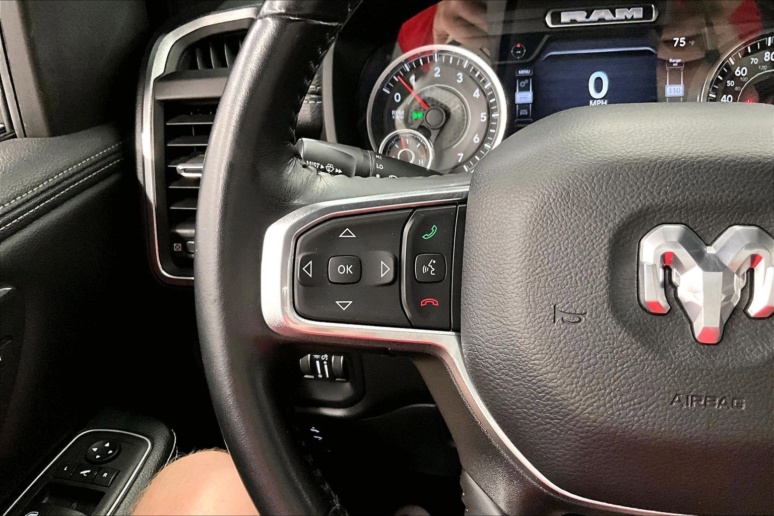 Used 2023 RAM 1500 Laramie AWD/4WD image 26
