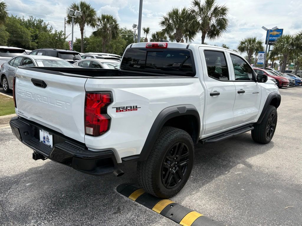 Used 2025 Chevrolet Colorado Trail Boss AWD/4WD image 7