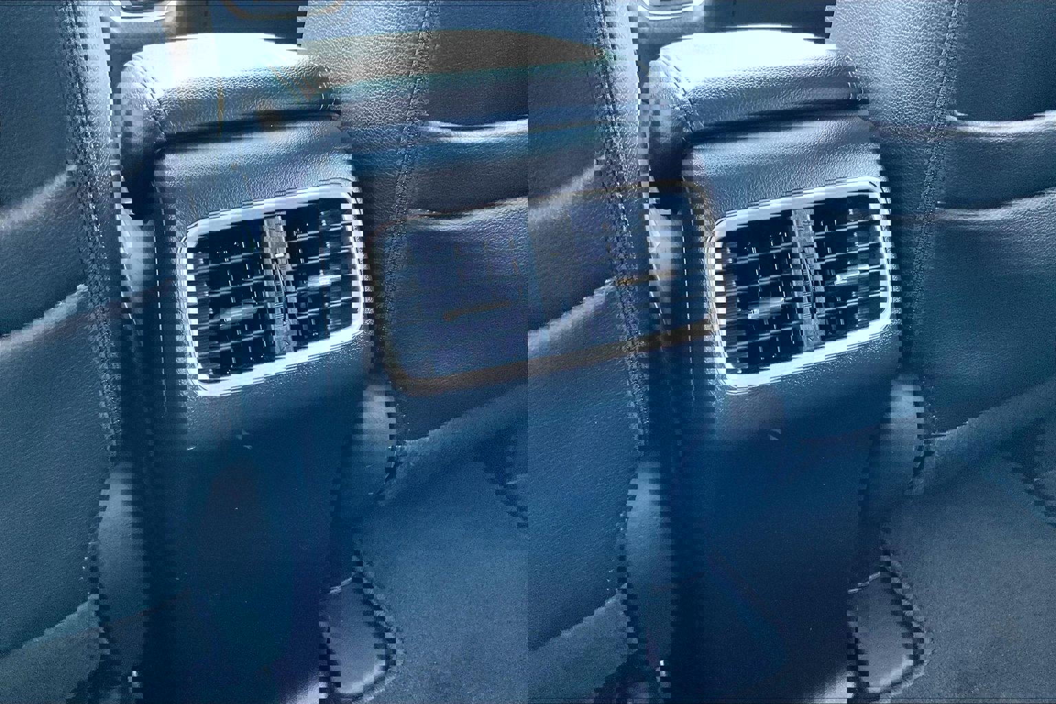 Used 2016 Honda CR-V Touring image 32