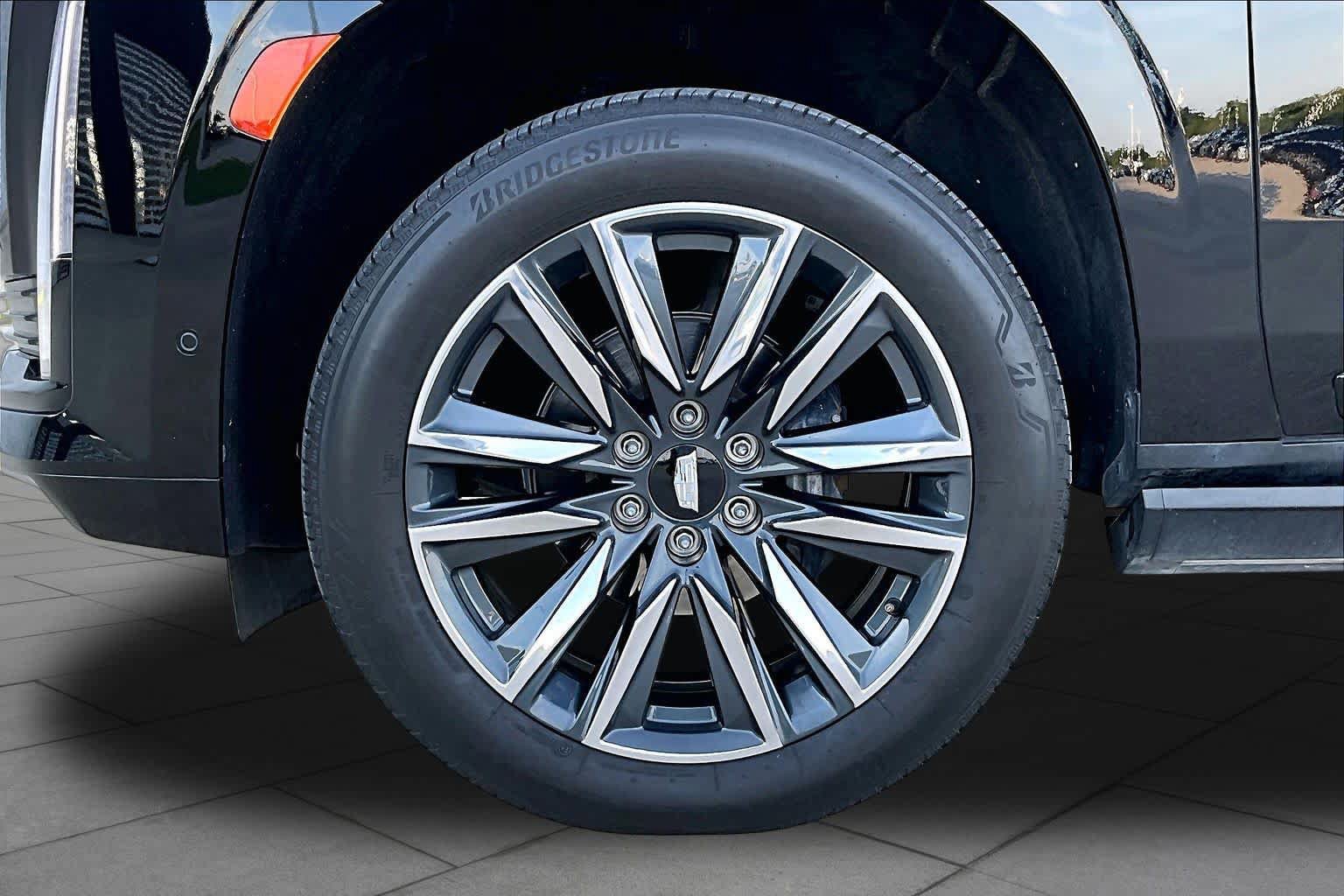 Used 2024 Cadillac Escalade Sport Platinum RWD image 11