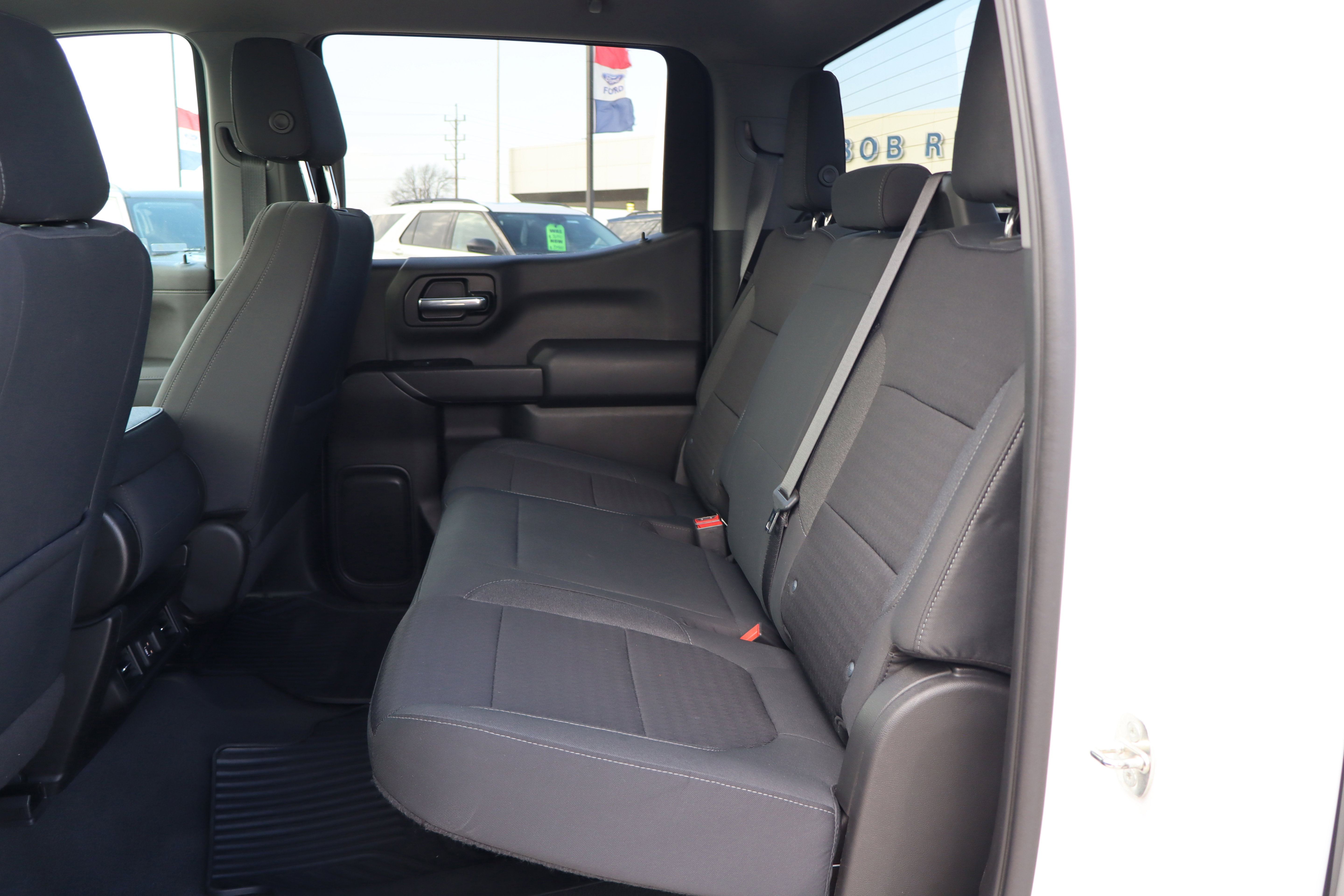 Used 2022 Chevrolet Silverado 1500 LT image 11