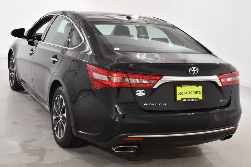 Used 2016 Toyota Avalon XLE FWD image 14