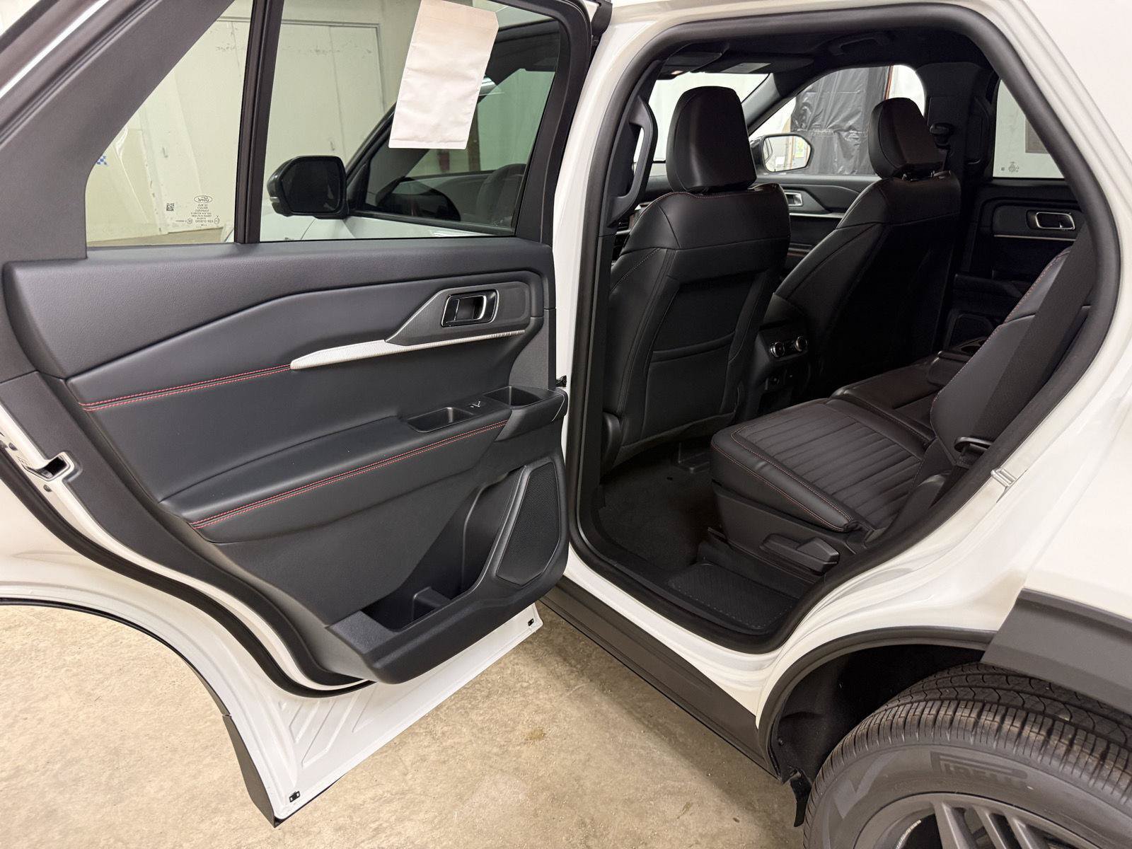 New 2026 Ford Explorer ST-Line w/ ST-Line Street Pack AWD/4WD image 22