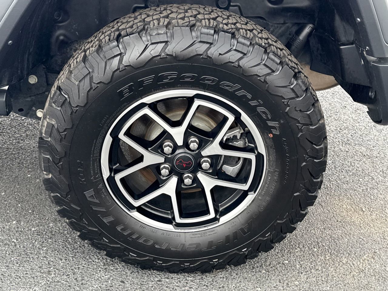 Certified 2024 Jeep Wrangler Unlimited Rubicon w/ Capability Package image 12