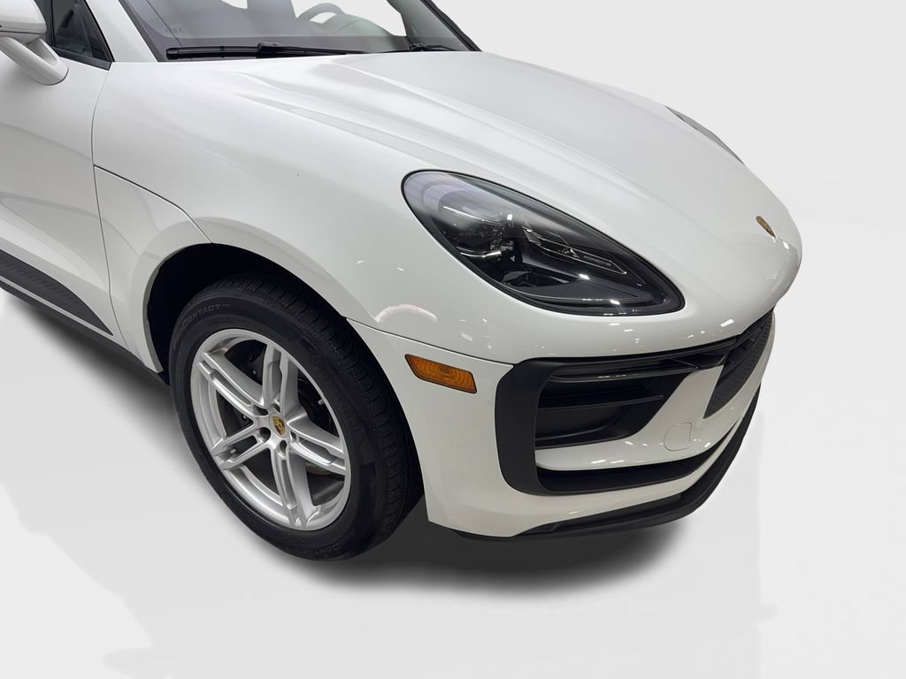 Used 2022 Porsche Macan AWD/4WD image 19