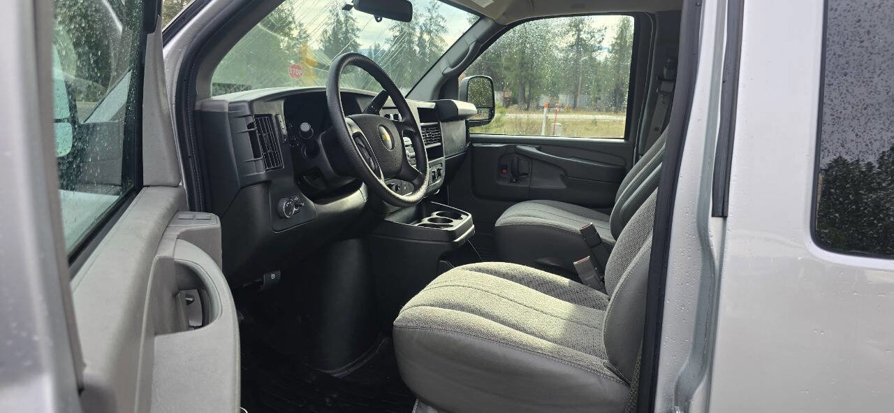 Used 2015 Chevrolet Express 2500 LS image 11