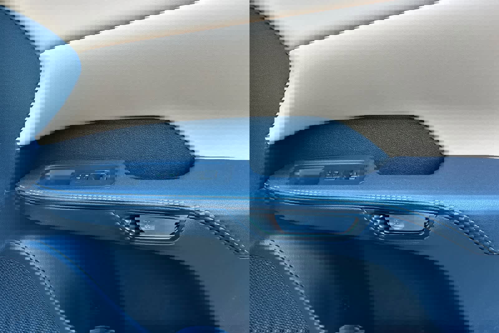 Used 2024 Lexus RX 350 Premium w/ Accessory Package (Z1) image 19