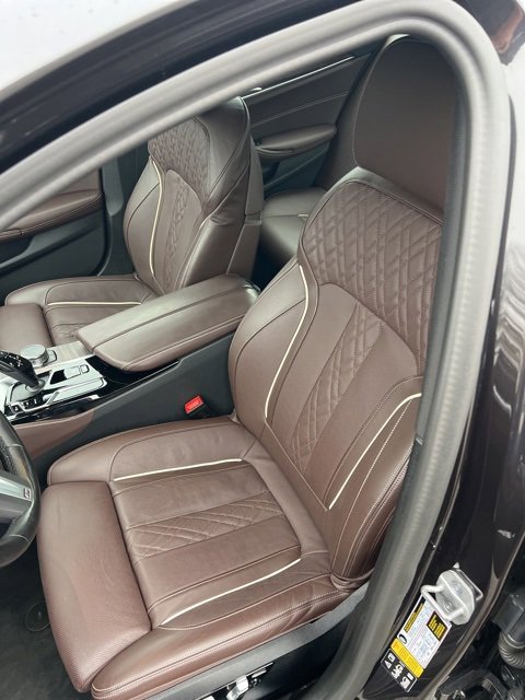 Used 2023 BMW 540i xDrive w/ M Sport Package image 12