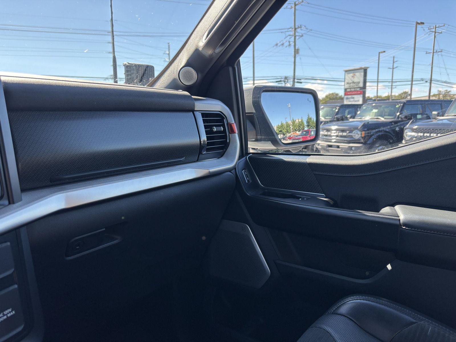 Used 2023 Ford F150 Raptor w/ Raptor Carbon Fiber Package AWD/4WD image 25