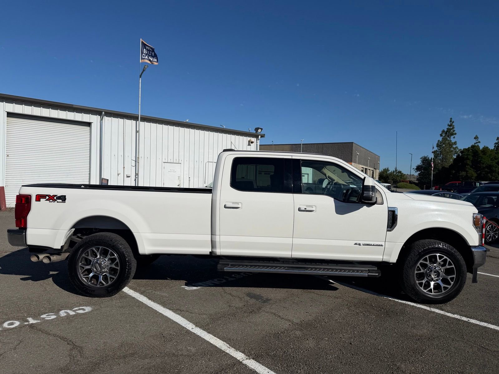 Used 2020 Ford F350 Lariat w/ Lariat Ultimate Package AWD/4WD image 6
