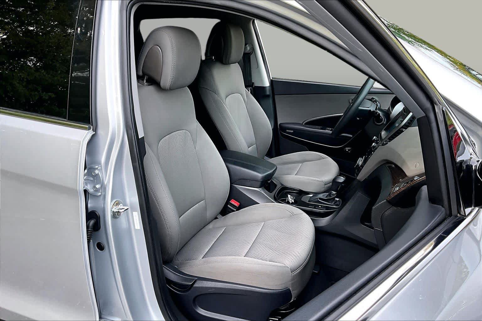 Used 2018 Hyundai Santa Fe Sport w/ 2.4L Value Package 02 AWD/4WD image 8