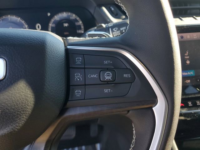 New 2026 Jeep Grand Cherokee Limited w/ Limited Altitude Package RWD image 25
