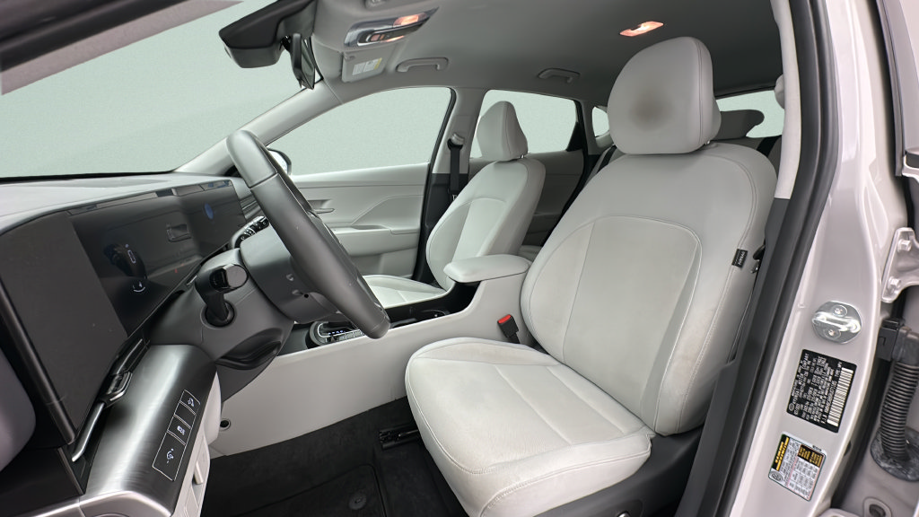Used 2024 Hyundai Kona SEL AWD/4WD image 14