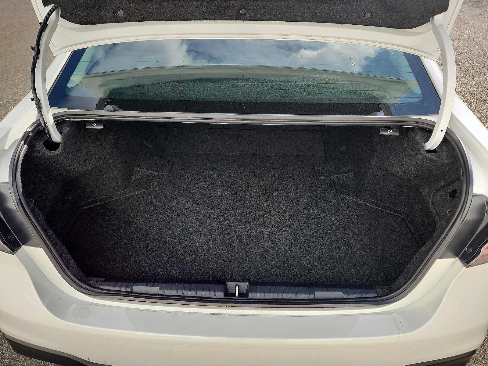 Used 2022 Subaru Legacy Premium image 27