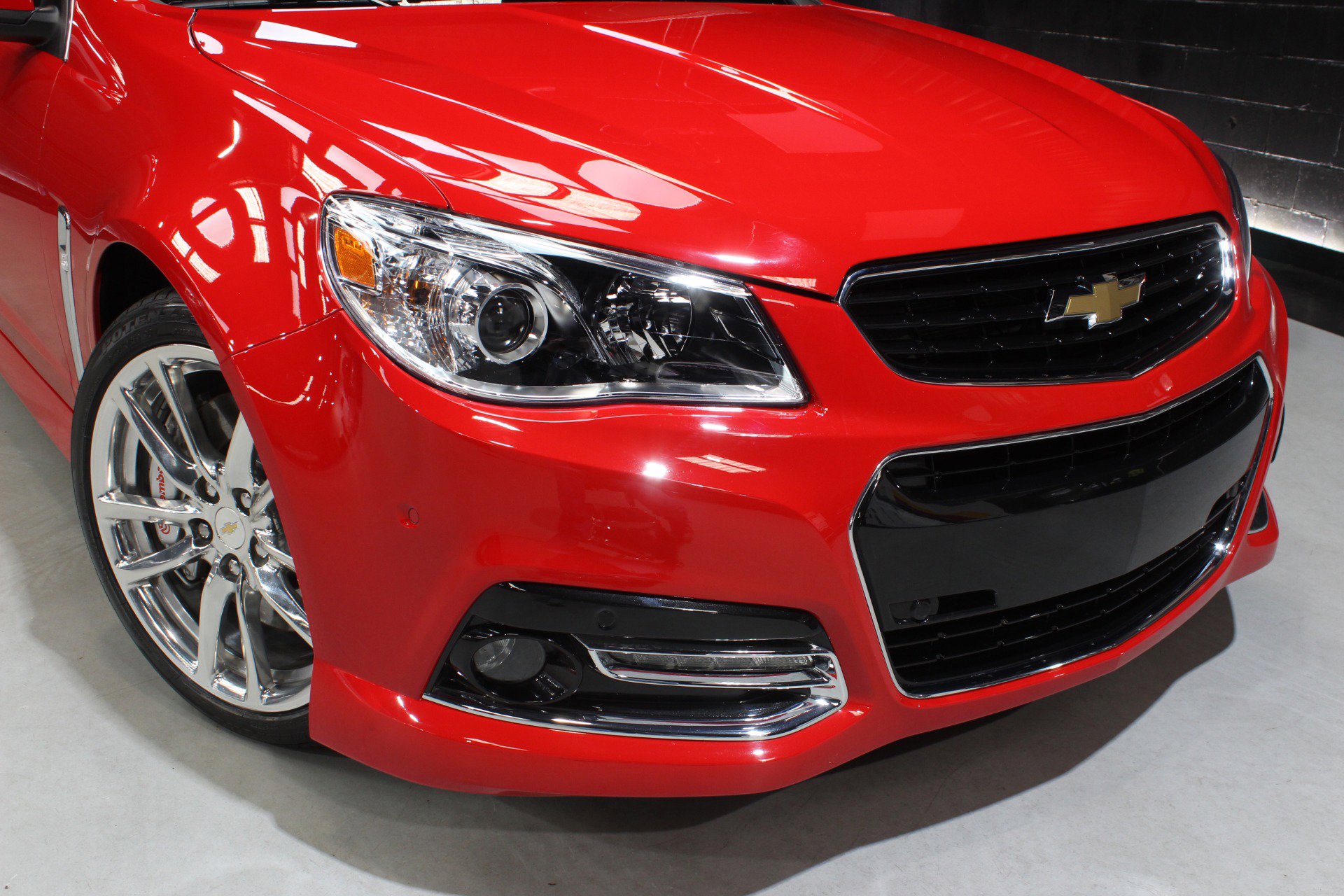 Used 2014 Chevrolet SS RWD image 11