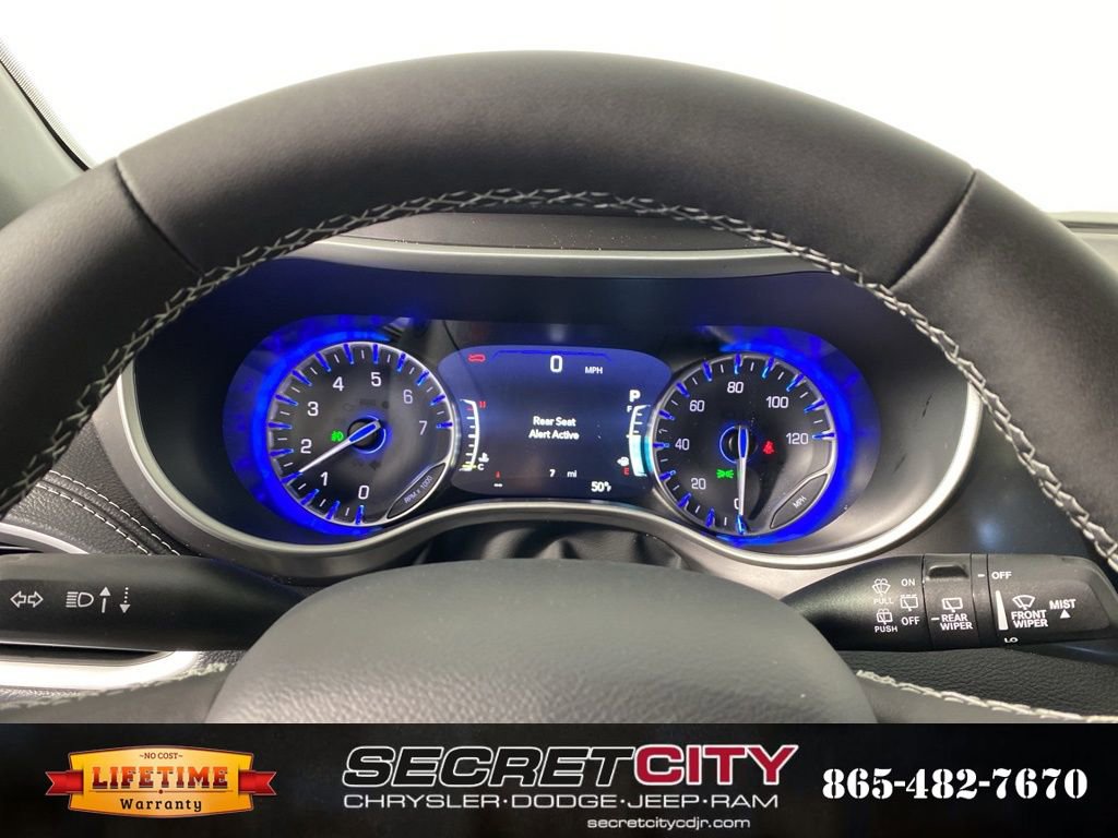 New 2026 Chrysler Pacifica Select image 19