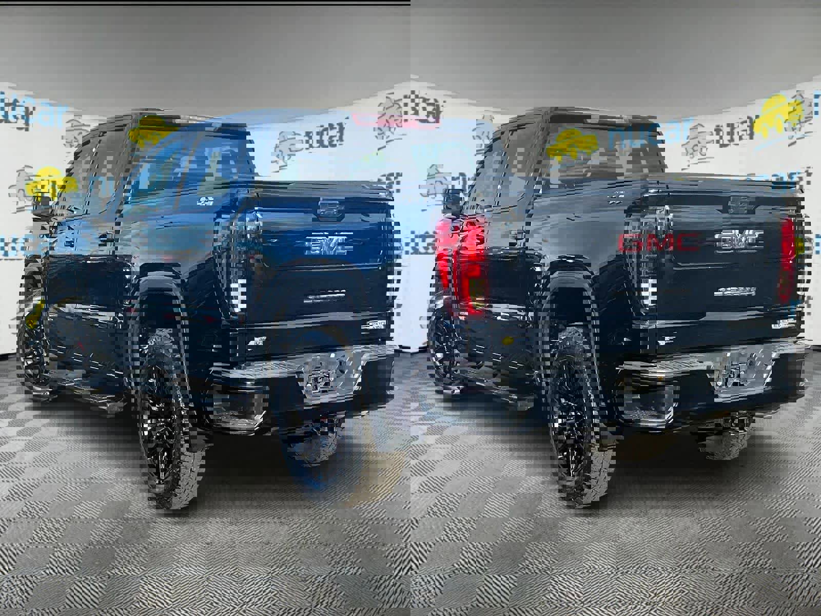 Used 2022 GMC Sierra 1500 Elevation image 4