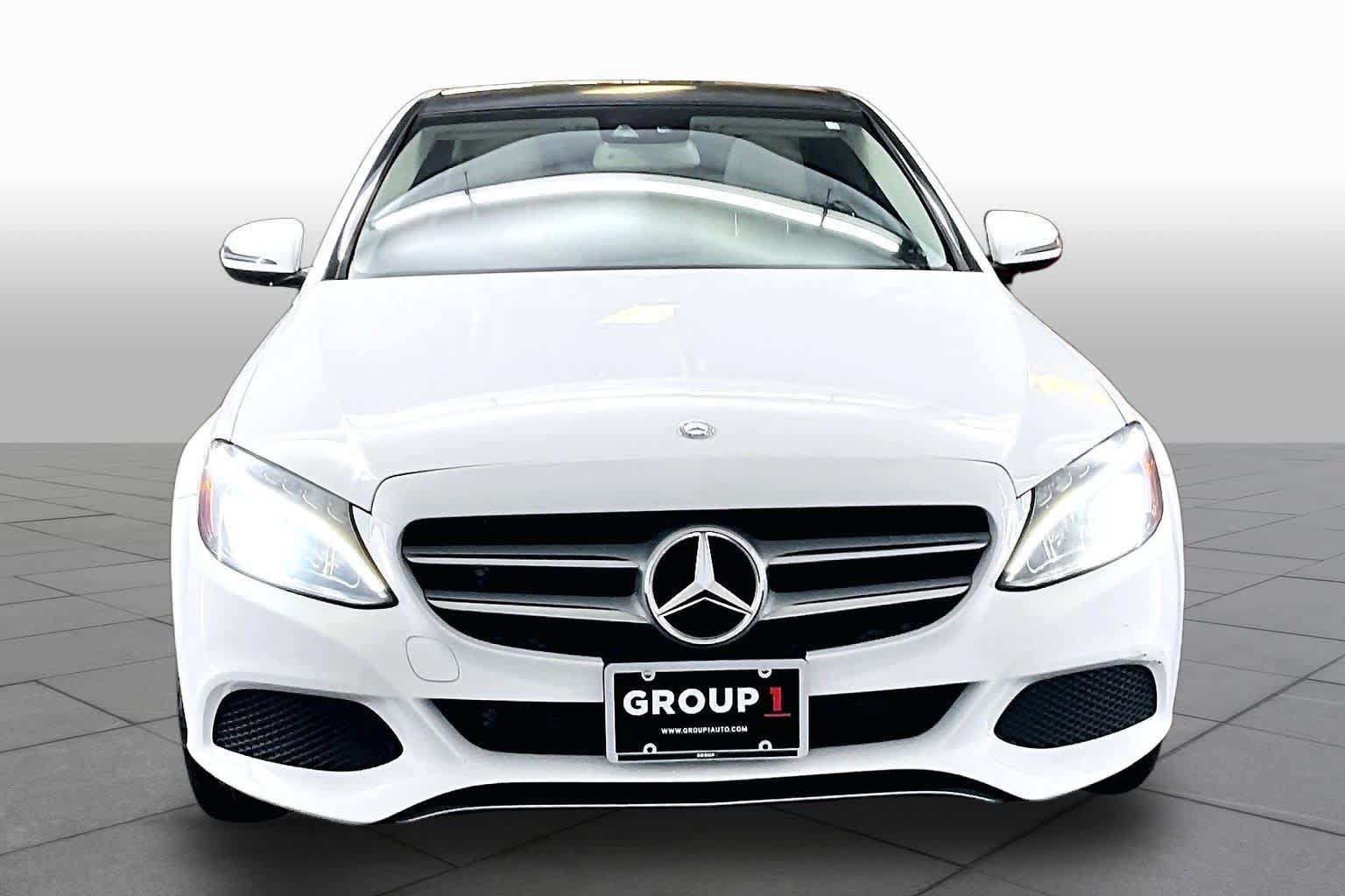Used 2016 Mercedes-Benz C 300 4MATIC Sedan image 4