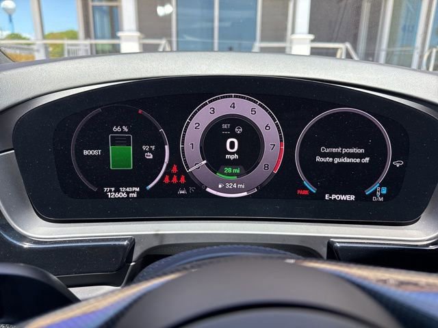 Used 2024 Porsche Cayenne Turbo image 11